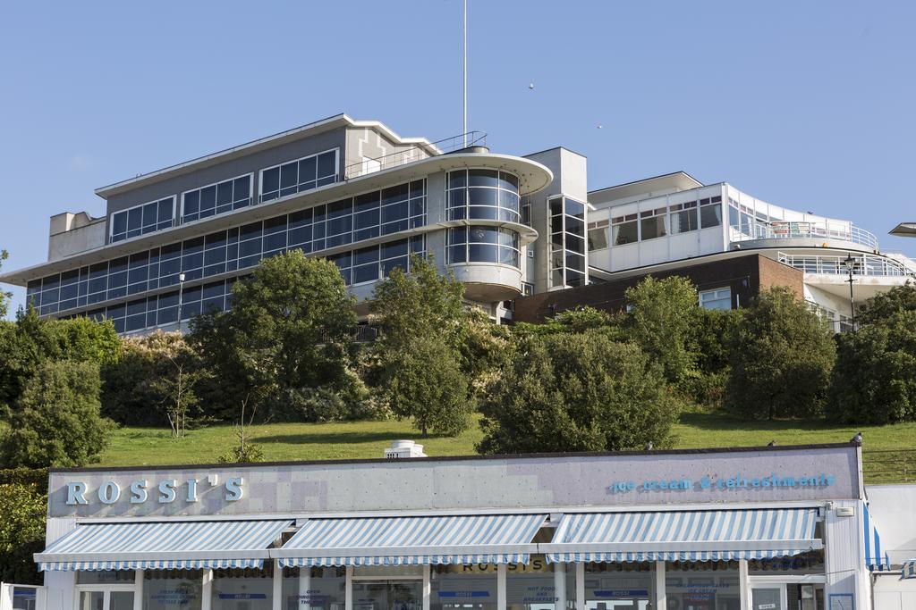 Southend Guest House - Close To Beach, Train Station & Southend Airport Bagian luar foto