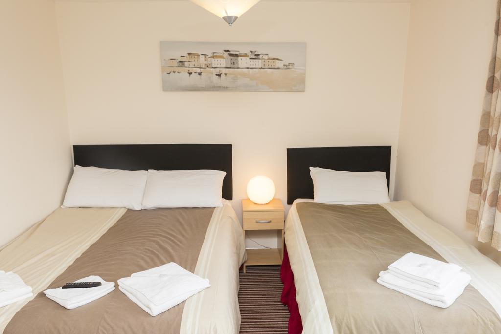 Southend Guest House - Close To Beach, Train Station & Southend Airport Ruang foto