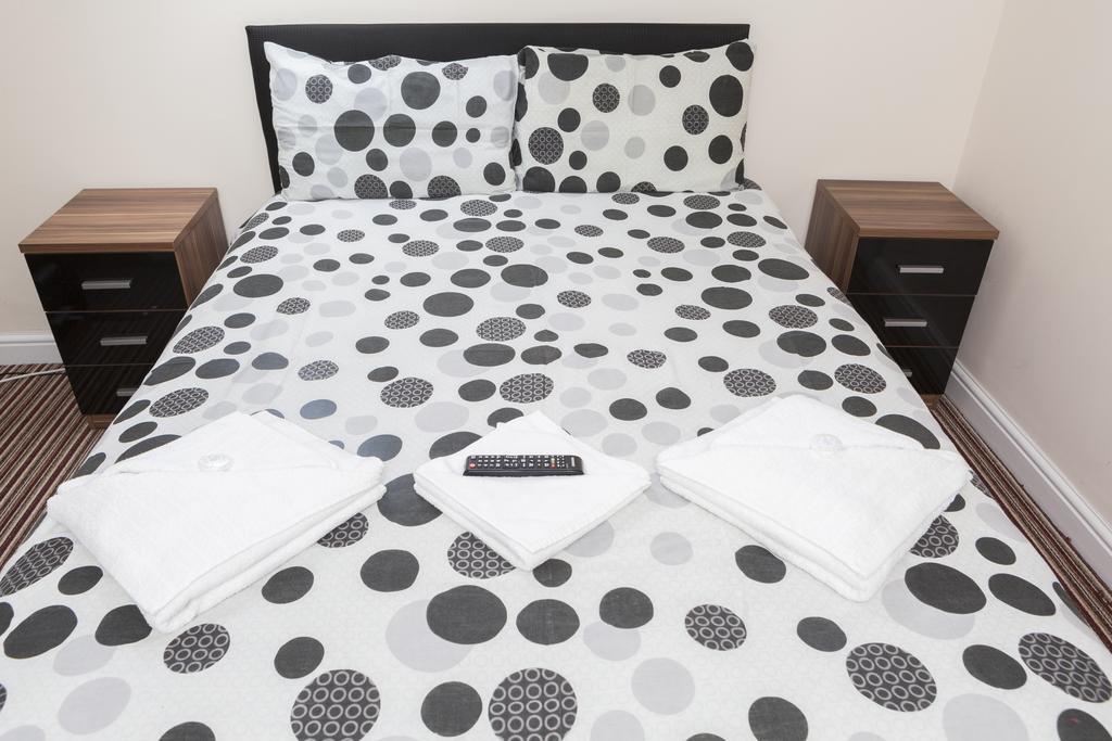 Southend Guest House - Close To Beach, Train Station & Southend Airport Ruang foto